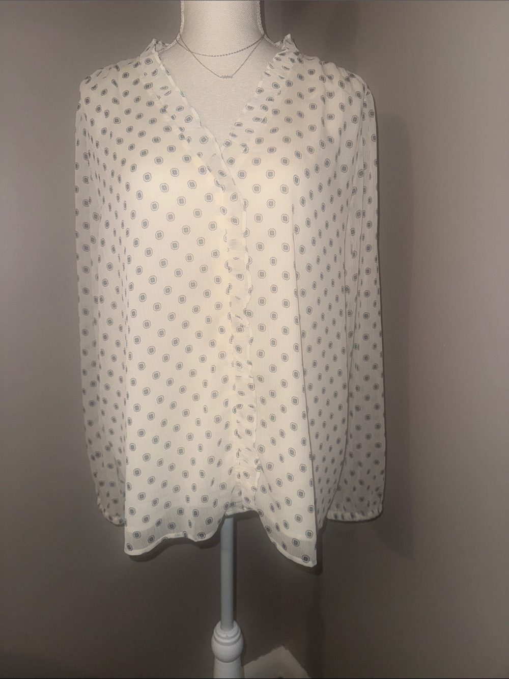 White V-Neck Long Sleeve Blouse